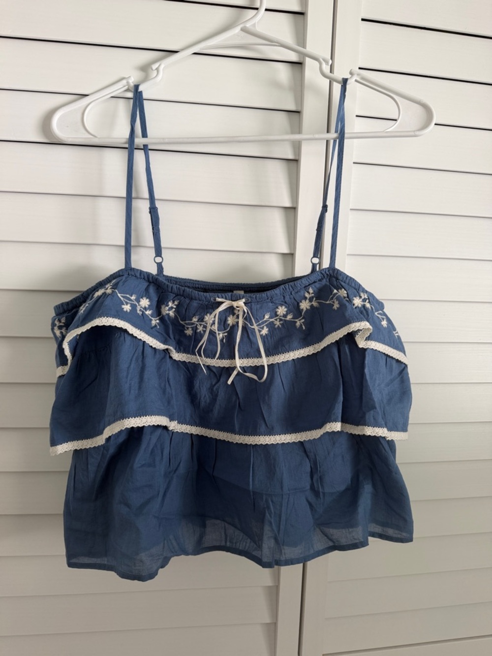 American Eagle Outfitters Blue Tiered Embroidered Spaghetti Strap Camisole